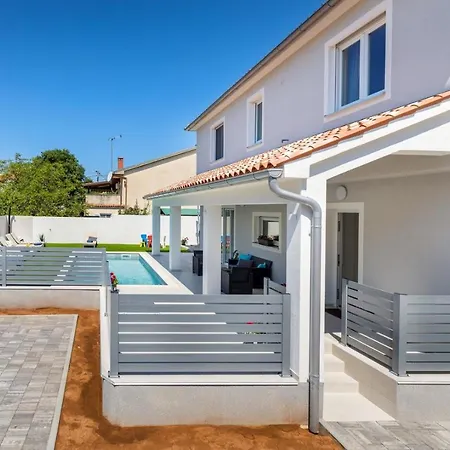 Villa Mateo